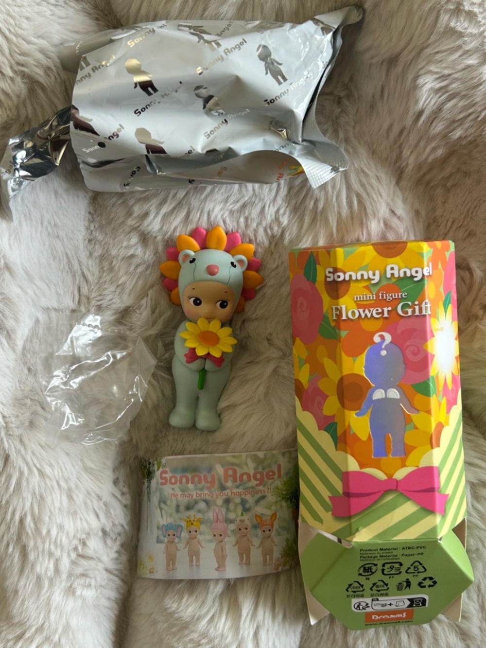 Sonny Angel Flower Gift Mini Figure